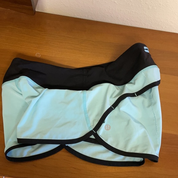 Lululemon Run Speed Shorts Angel Blue sz 6 - Picture 7 of 7